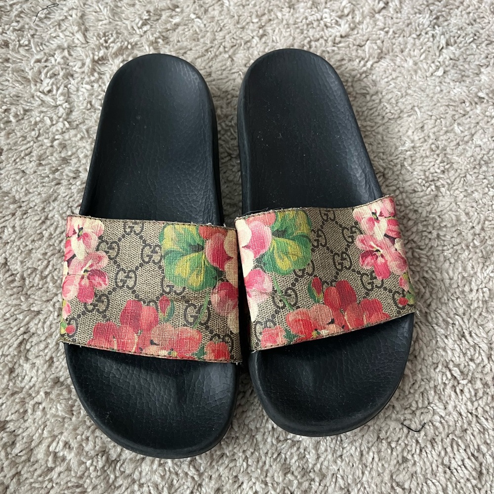 COPY - Gucci Black Slides with Floral Straps